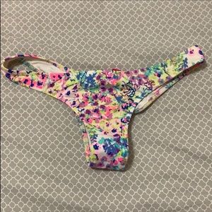 Victoria’s Secret cheeky bikini bottoms
